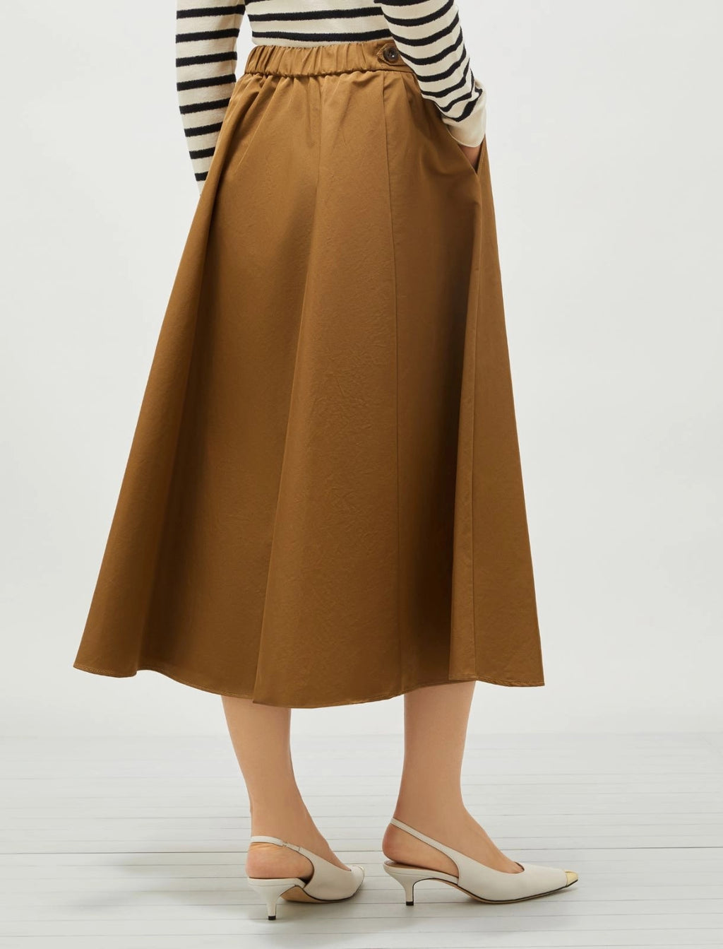 MRL-251310102 WON BLACK PLEATED SKIRT