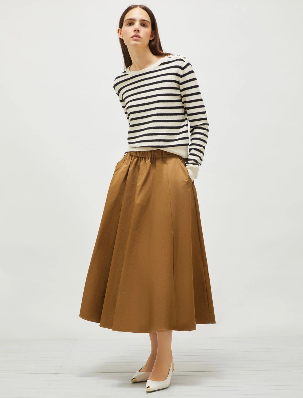 MRL-2513101024 WON KAKI PLEATED SKIRT