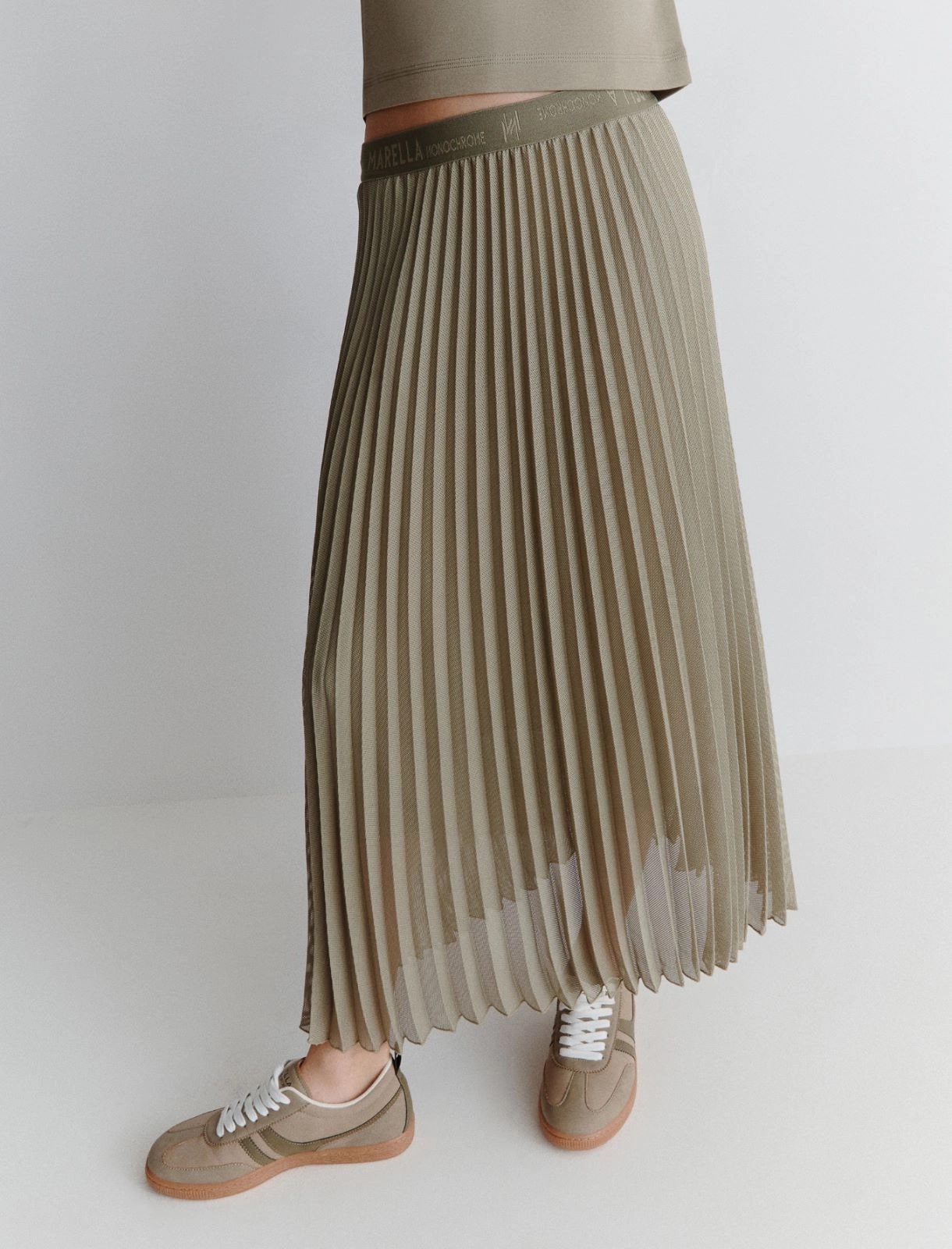 MRL-2513101065 ACERBO GREEN PLEATED SKIRT