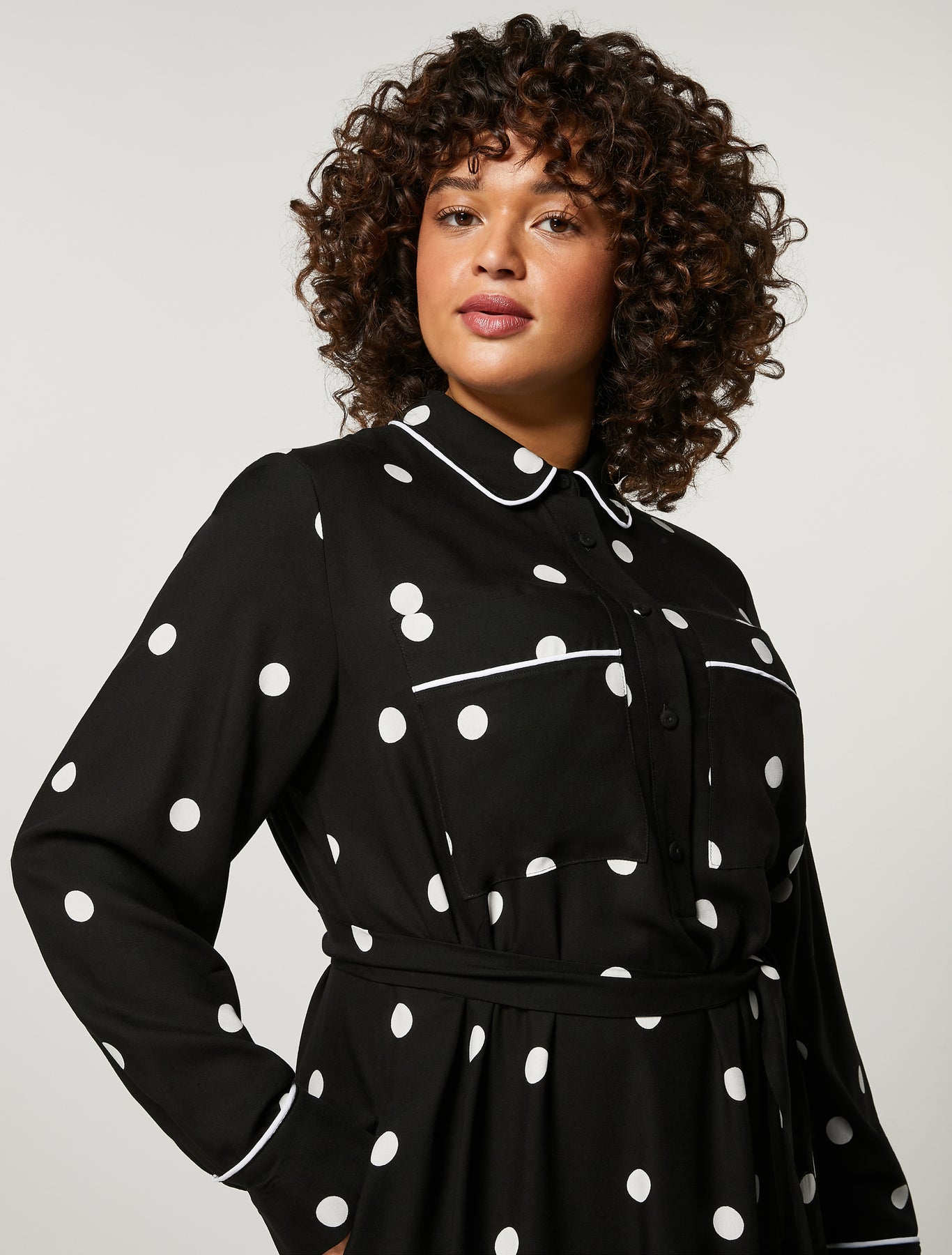 PER-1700 MOGOL BLK POLKA DOT DRESS