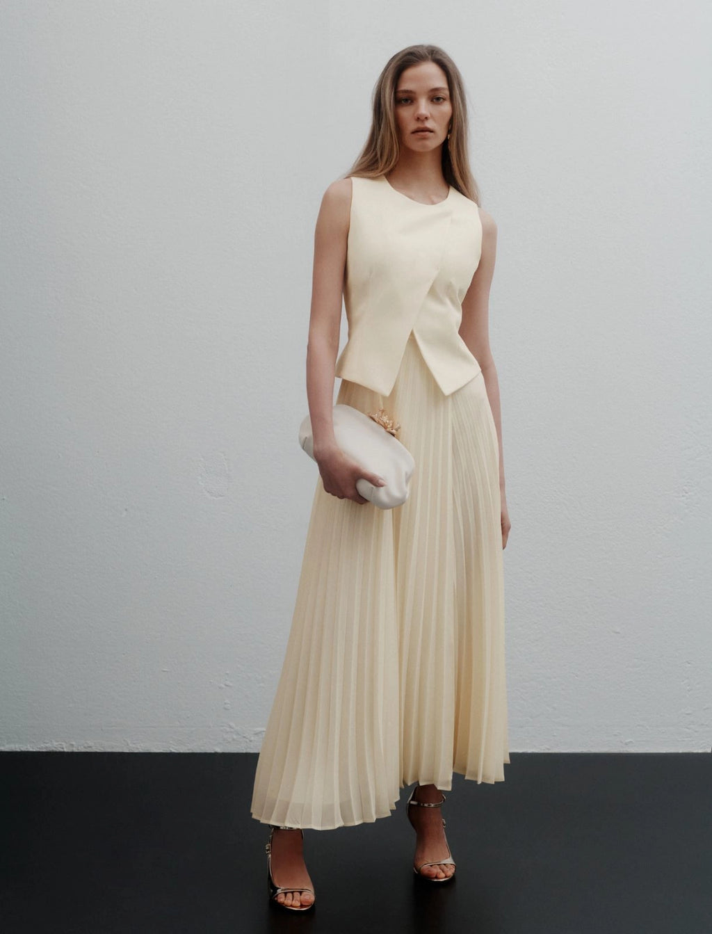 MRL-22322043 MLTPRIMO IVORY PLEATED SUIT DRESS