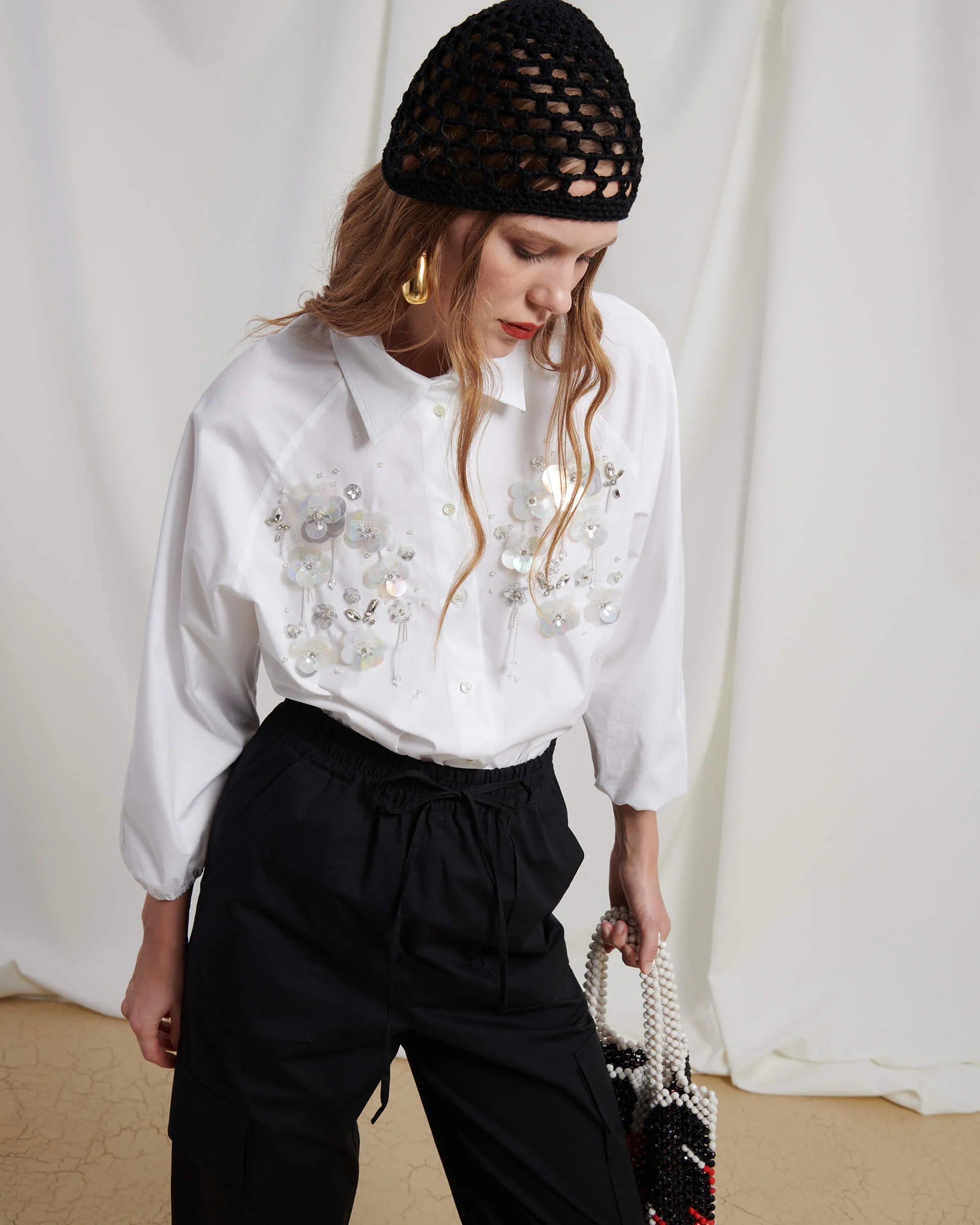 SFZ-25FE4298POPLIN BLACK FLOWER MOTIF BLOUSE