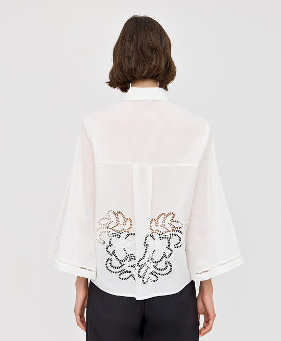 ACC-43-7061-622 WHITE DETAIL BLOUSE