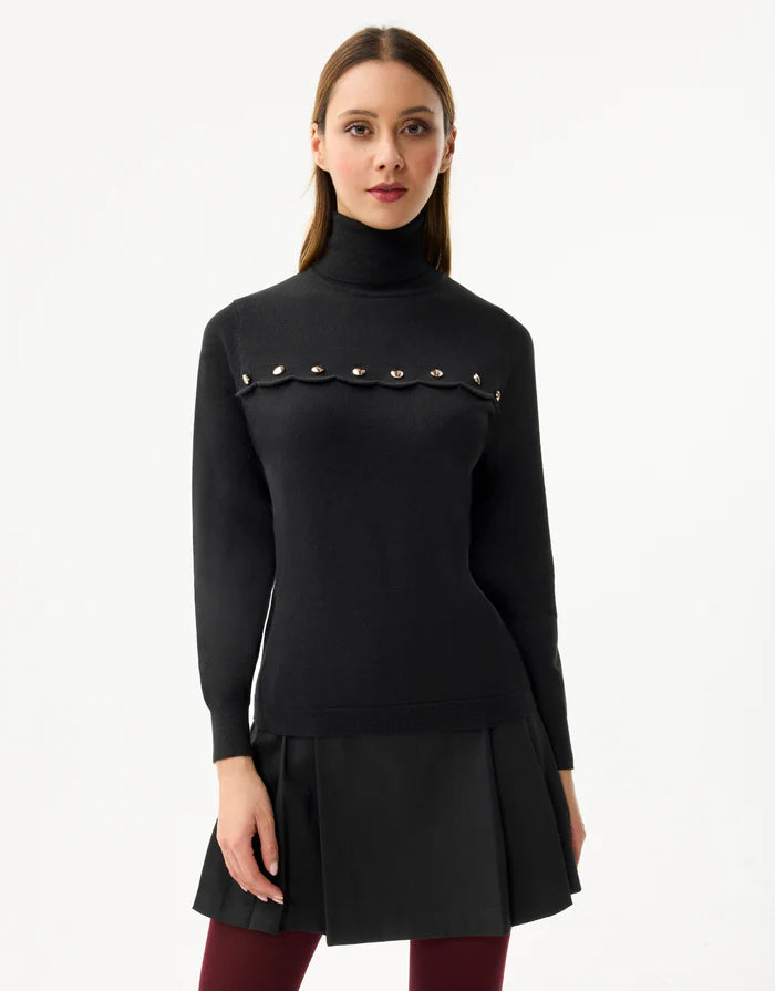 L&U-AW168 IVORY SCALLOP TOP
