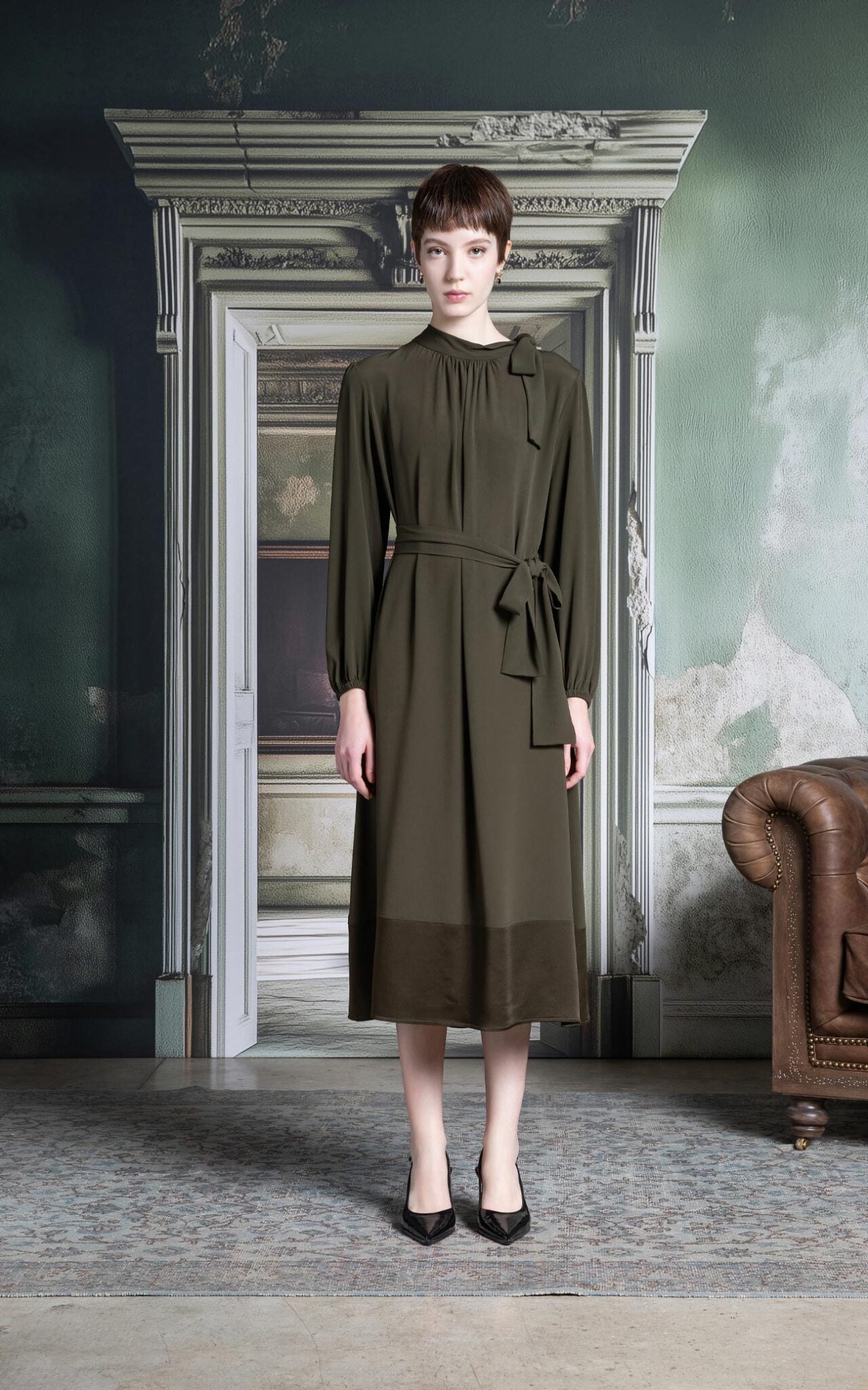 SHS-30 5023/T BLACK BOW COLLAR DRESS