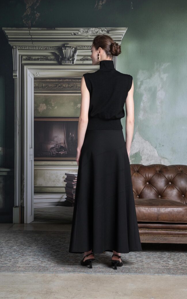 SHS-30 5044/J BLACK VISCOSE SKIRT