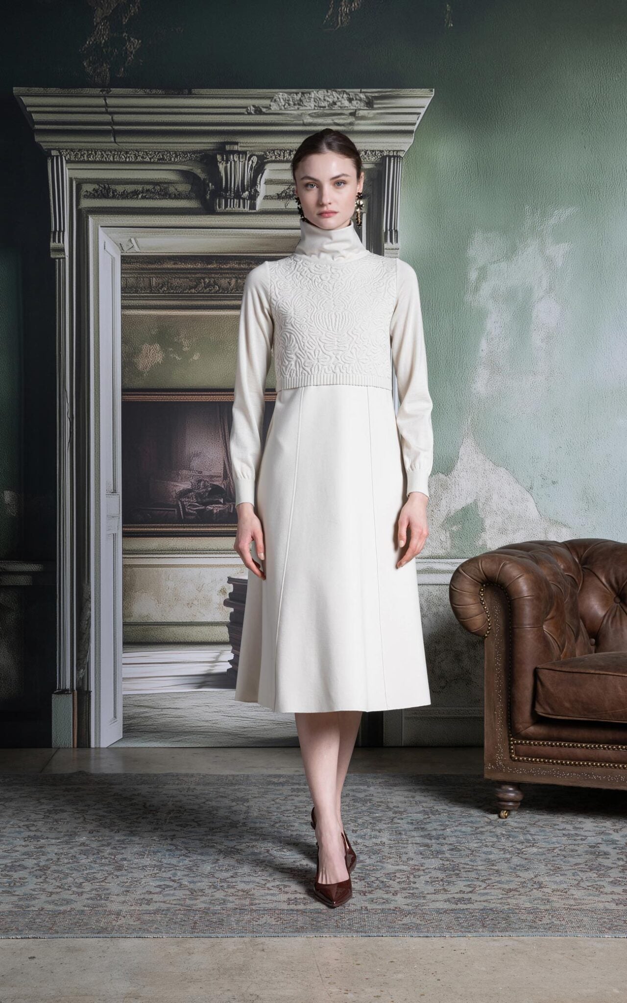 SHS-30 5047/J BLACK TEXTURED KNIT DRESS