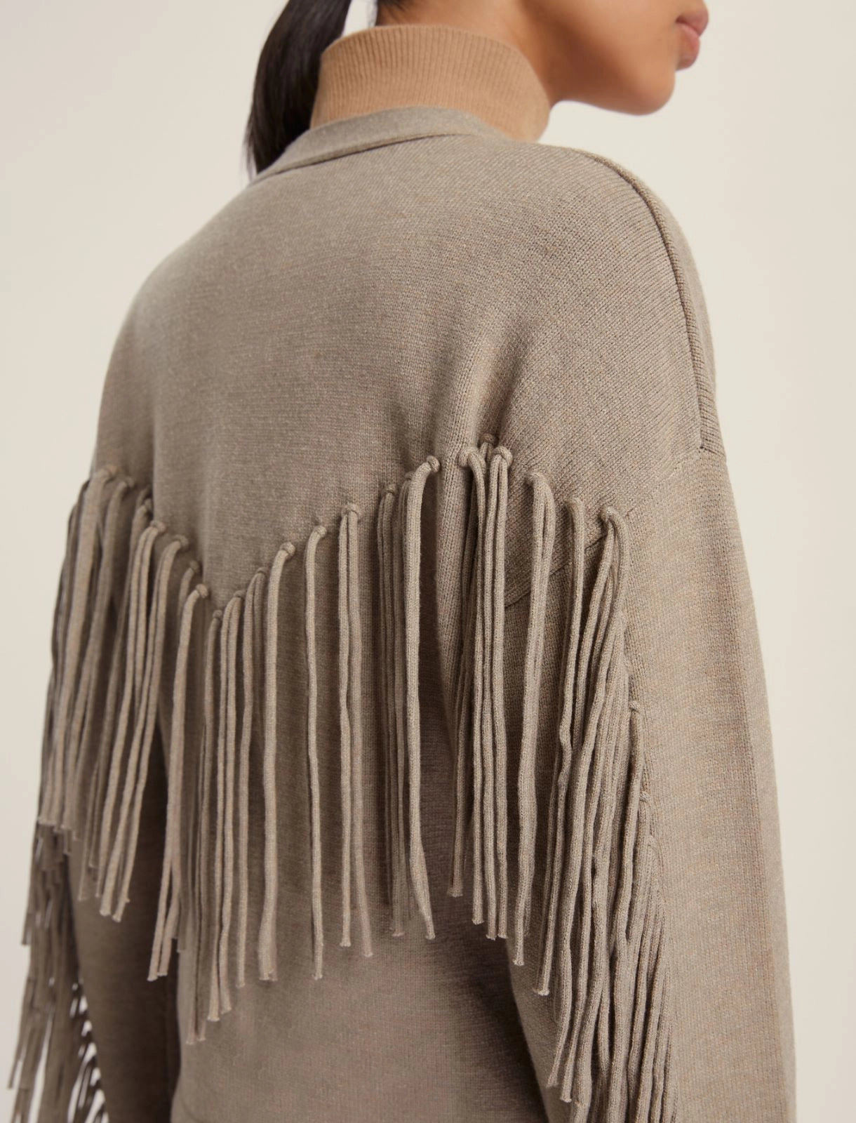 EBM-252534609 EBE DARK MELANGE FRINGE TOP