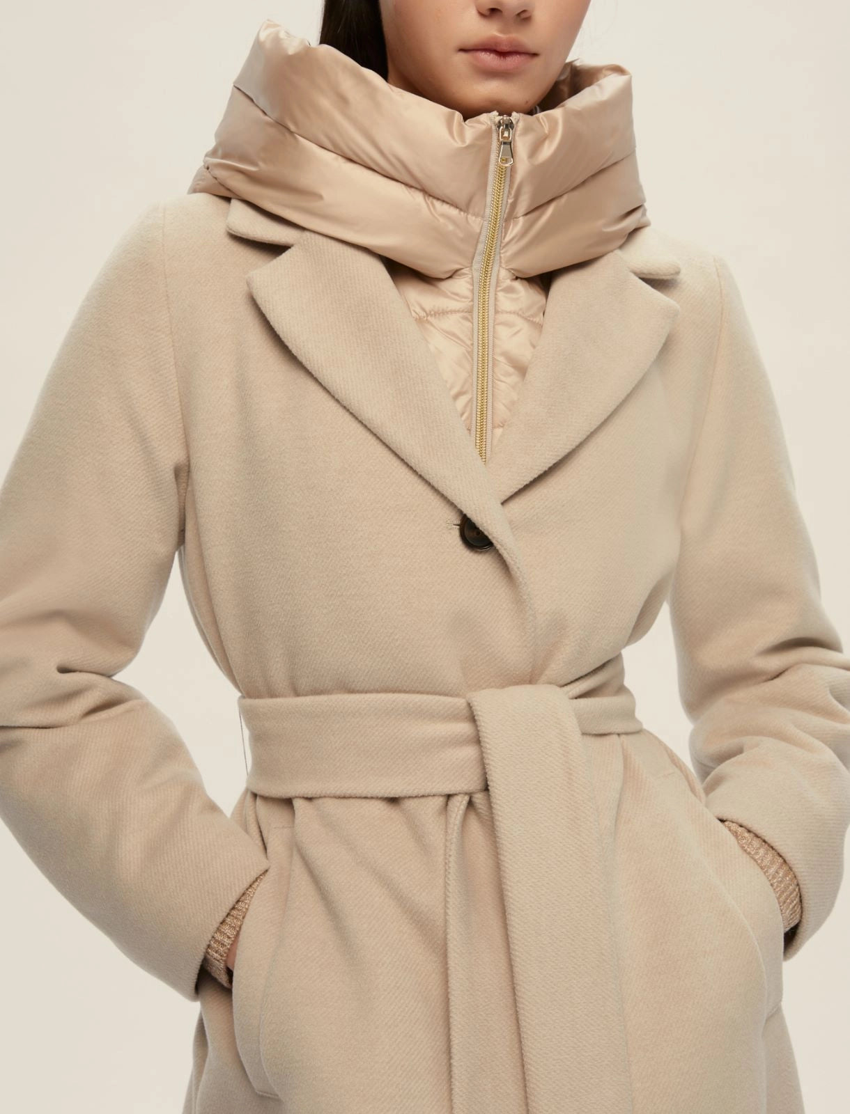 EBM-25254905 DESIDERIO BLACK HOODED COAT