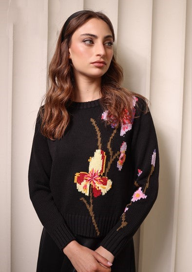 KTL-575 BLACK FLORAL EMBROIDERED TOP