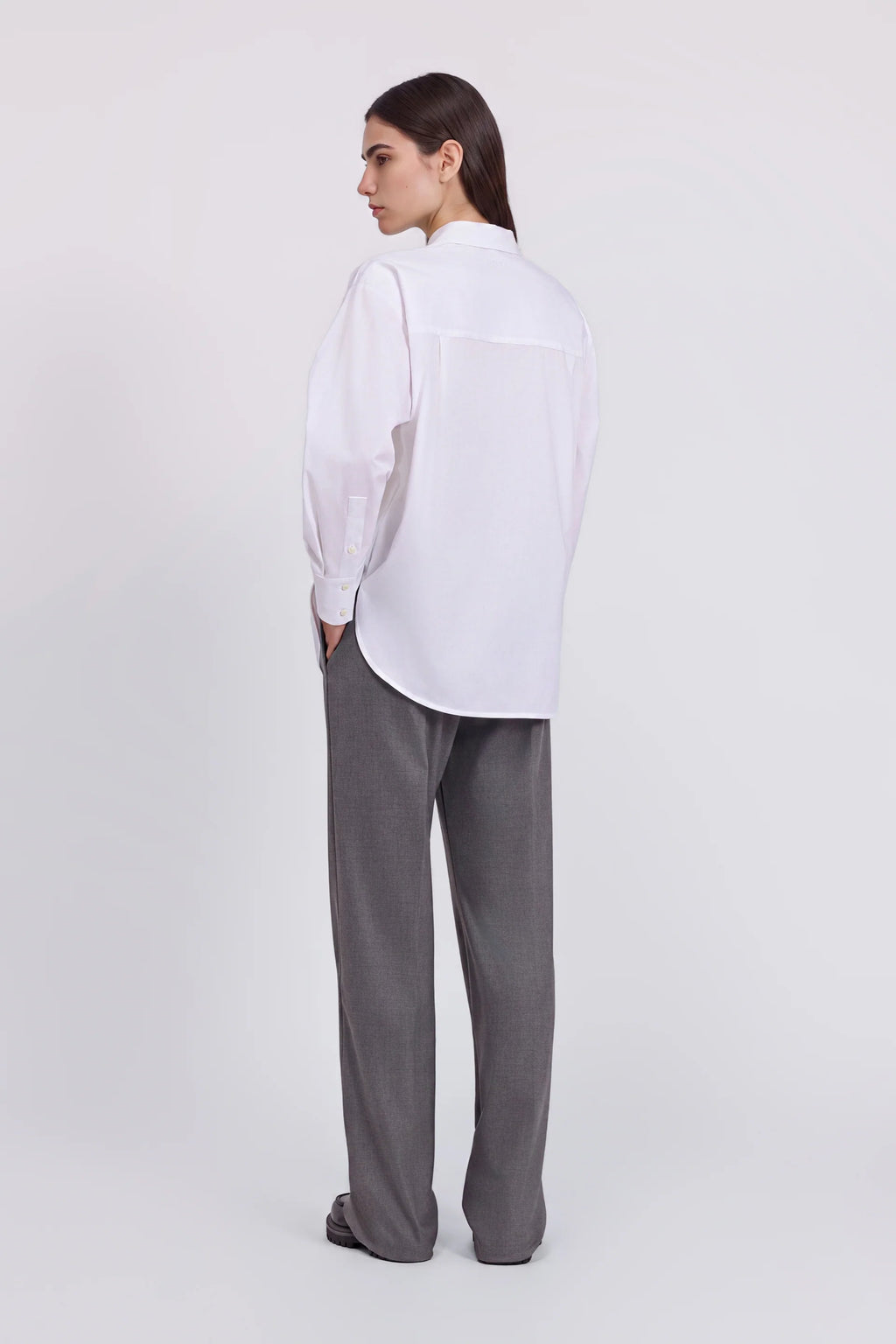 ERF-D49EK024E32 WHITE&BLACK EMBROIDERY BLOUSE