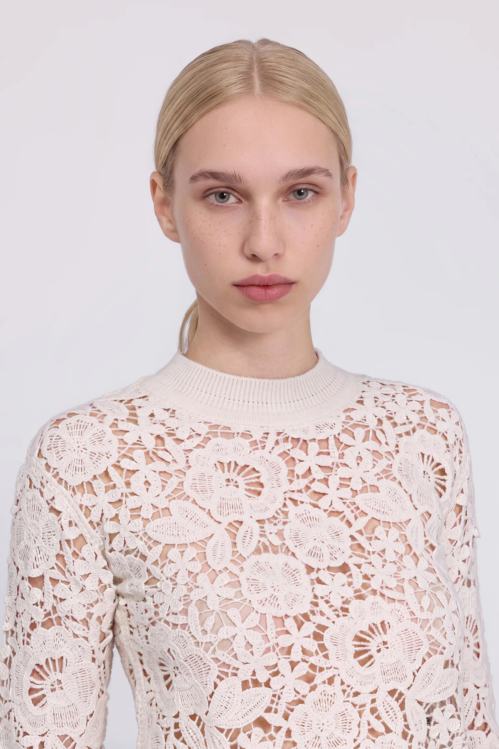 ERF-D49EM051E58 CREAM CROCHET KNIT TOP
