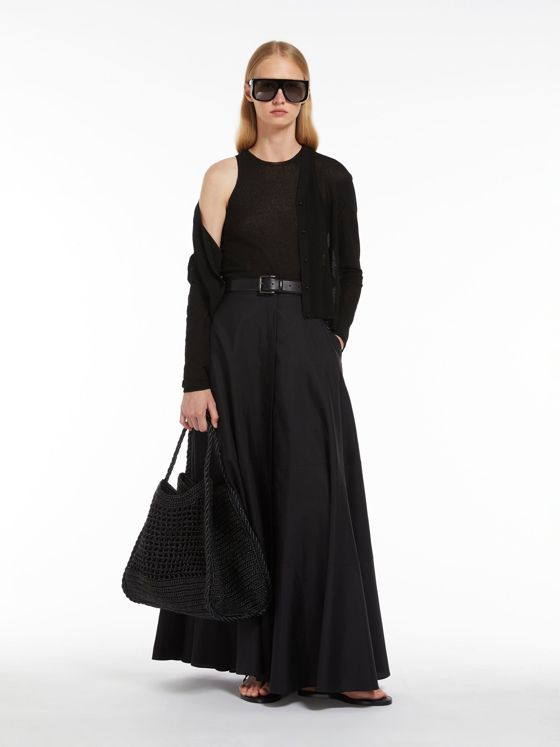 MAX-24110104 TERAMO BLACK SKIRT