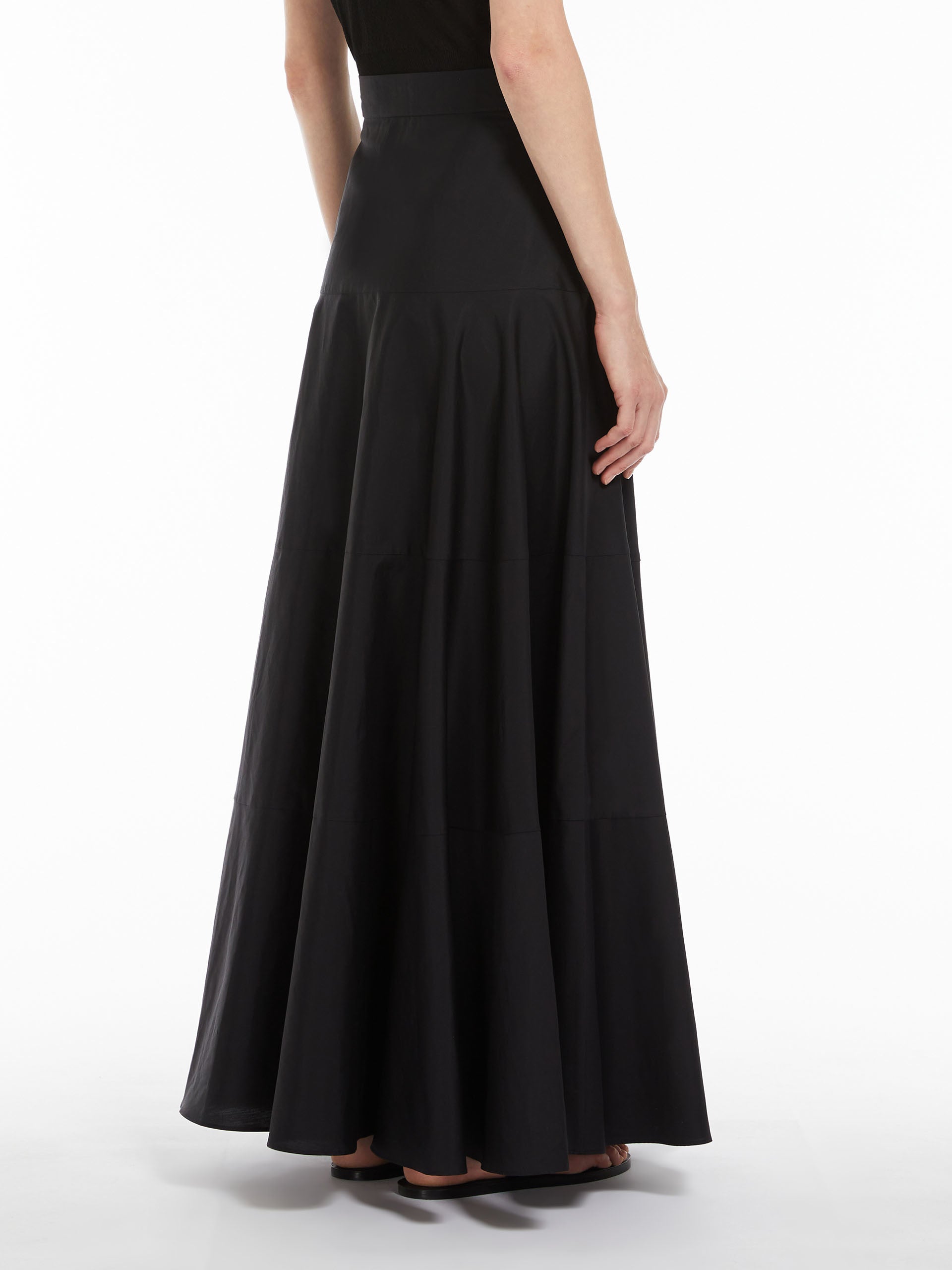 MAX-24110104 TERAMO BLACK SKIRT