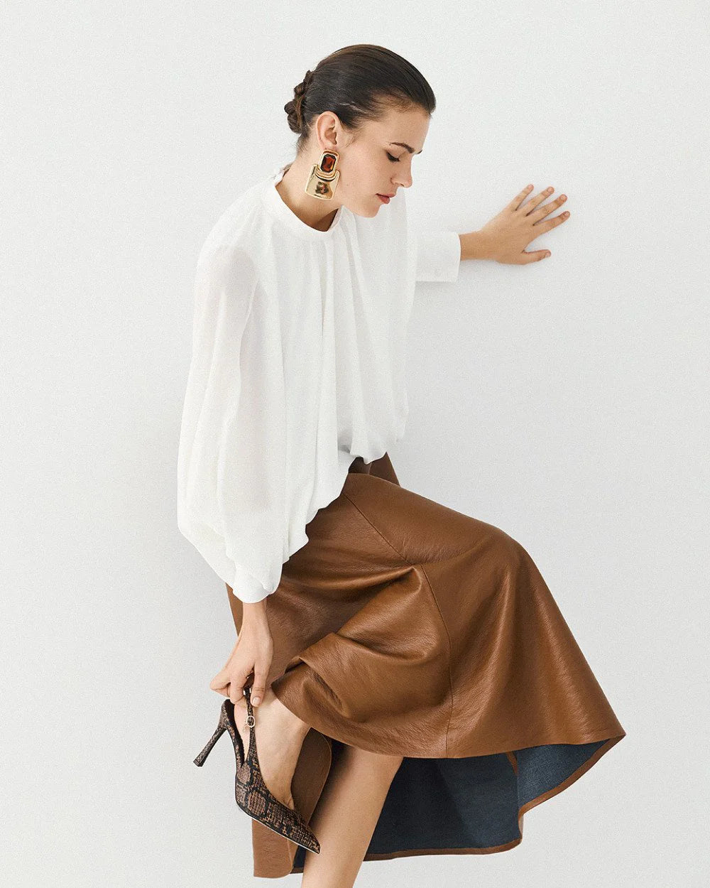 ACC-64-2042-205 OFF WHITE GATHERED BLOUE
