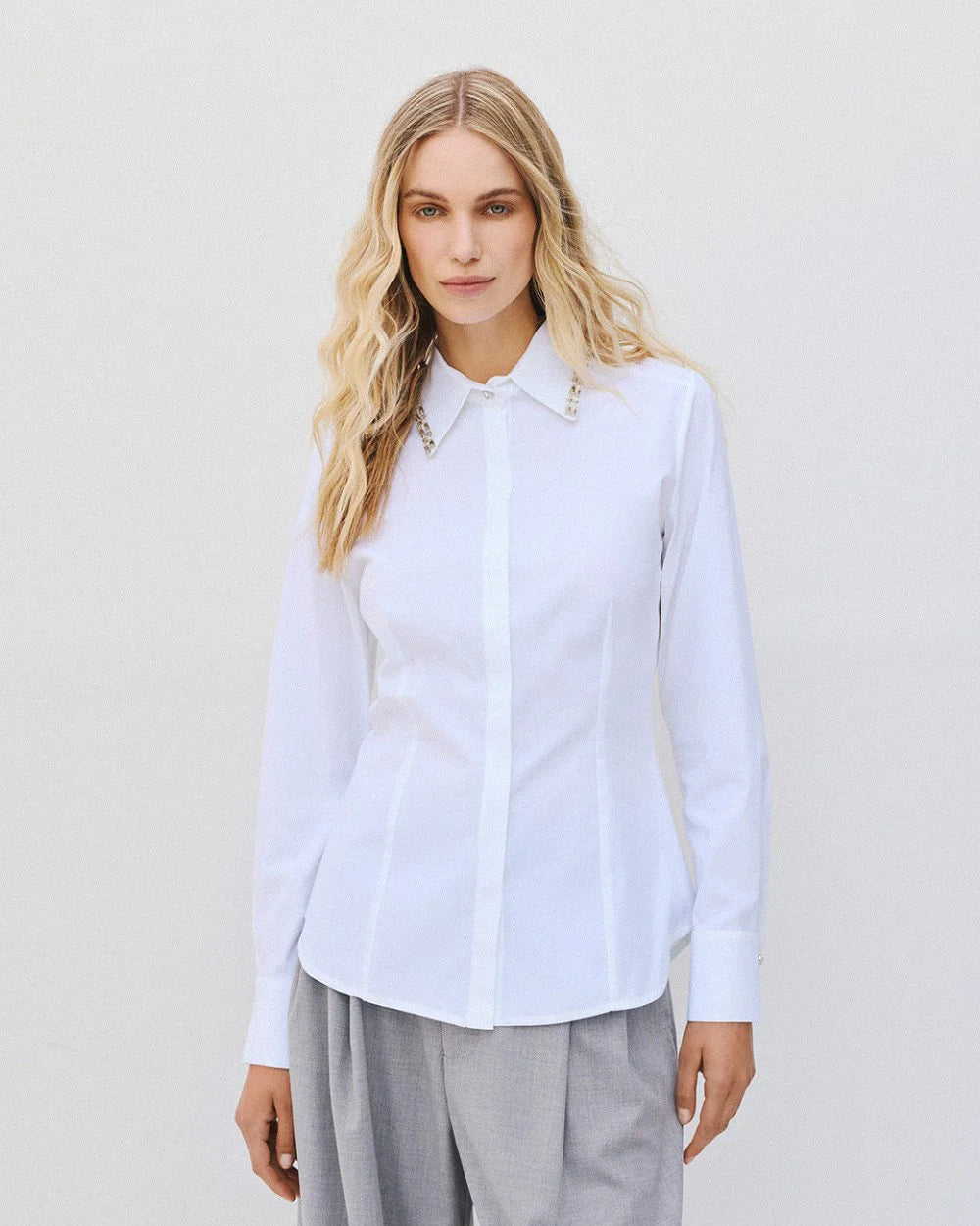 ACC-64-7016-177 WHITE BEADED COLLAR BLOUSE