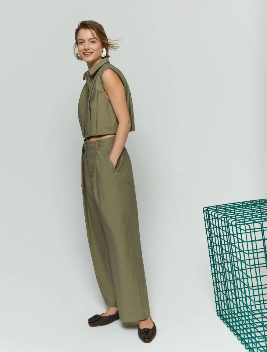 IBL-251711114 DAMIANA KHAKI SLEEVELESS BLOUSE
