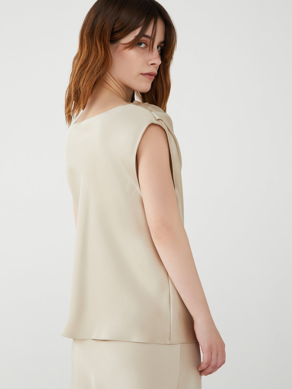 IBL-DAMINA&MATTEO BEIGE SET