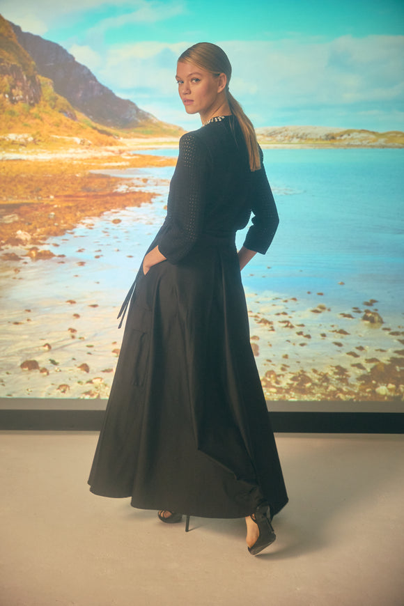 NOI-7413 BLACK WRAP POCKET SKIRT