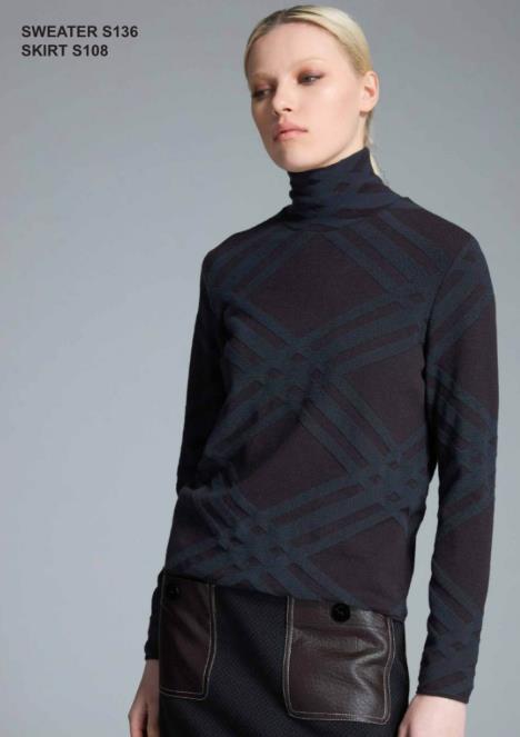 TRC-S136 NAVY CHECKED TURTLENECK TOP