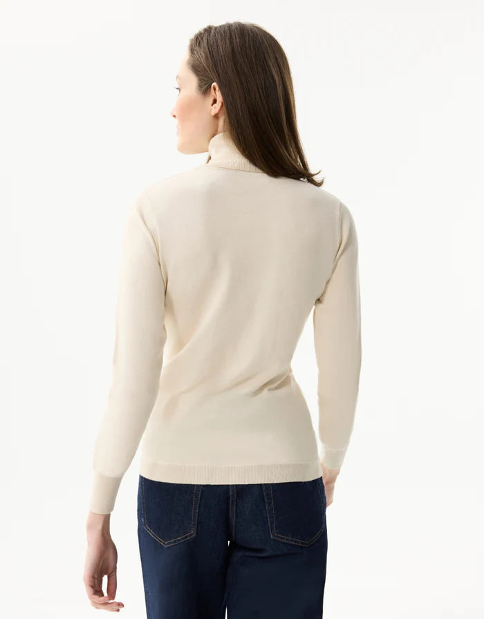 L&U-AW168 IVORY SCALLOP TOP
