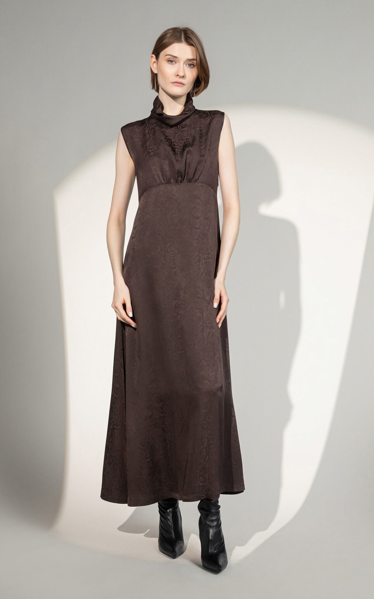 SHS-30 9023/S ESPRESSO SLEEVELESS HIGH WAIST DRESS