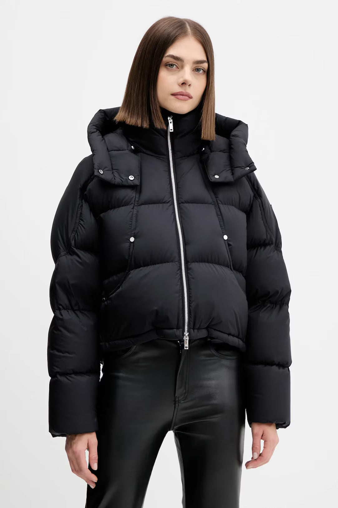 MKN-M35LJ130 BLACK AKAI CROPPED PUFFER JACKET