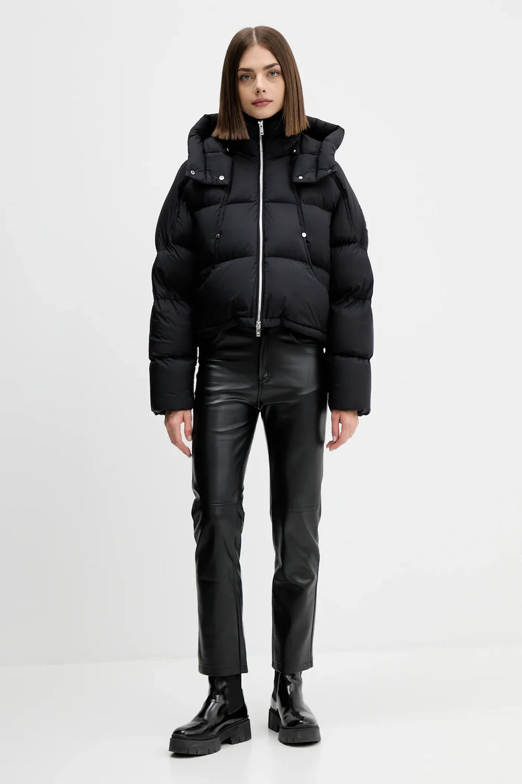 MKN-M35LJ130 BLACK AKAI CROPPED PUFFER JACKET