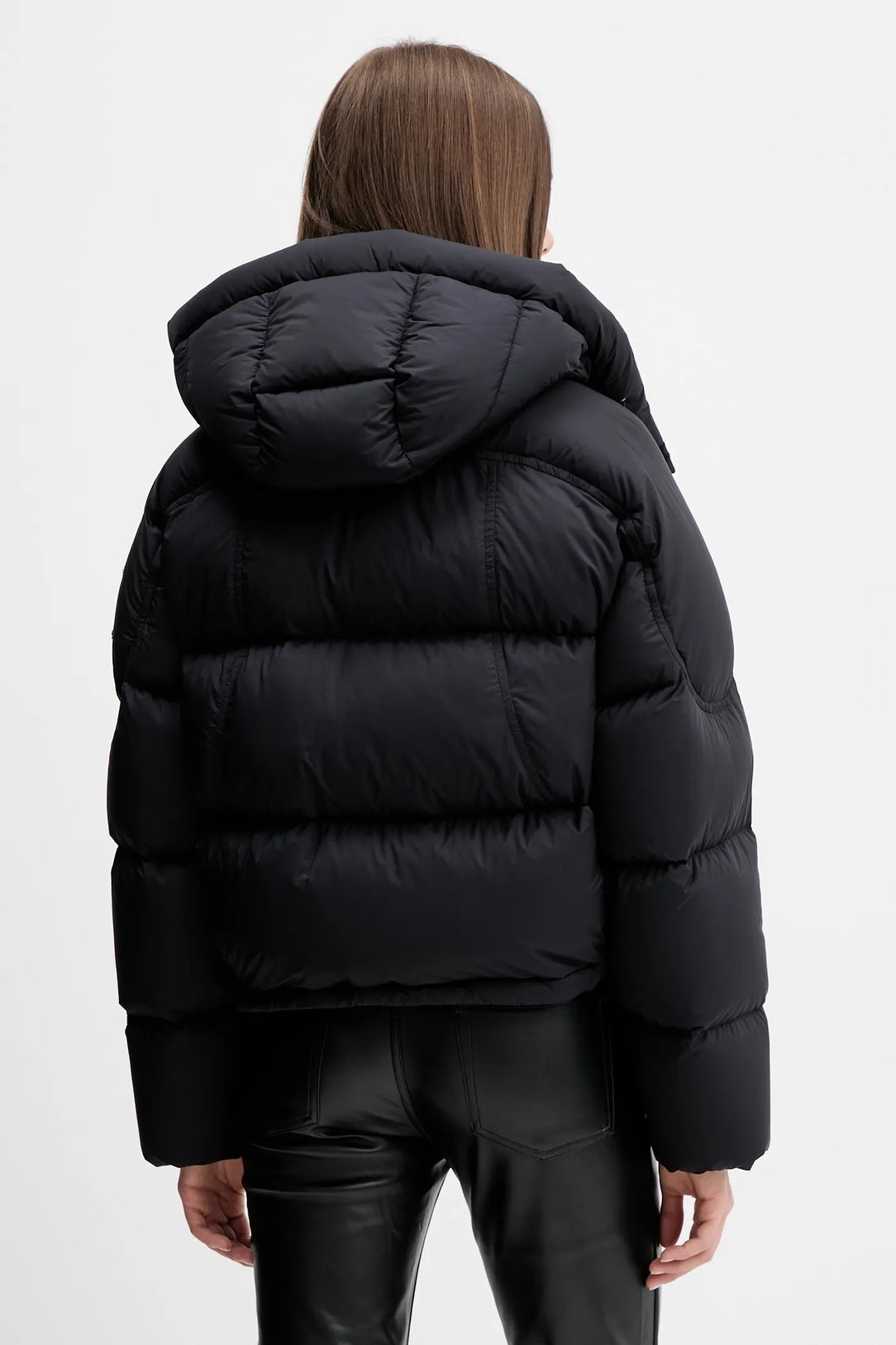 MKN-M35LJ130 BLACK AKAI CROPPED PUFFER JACKET