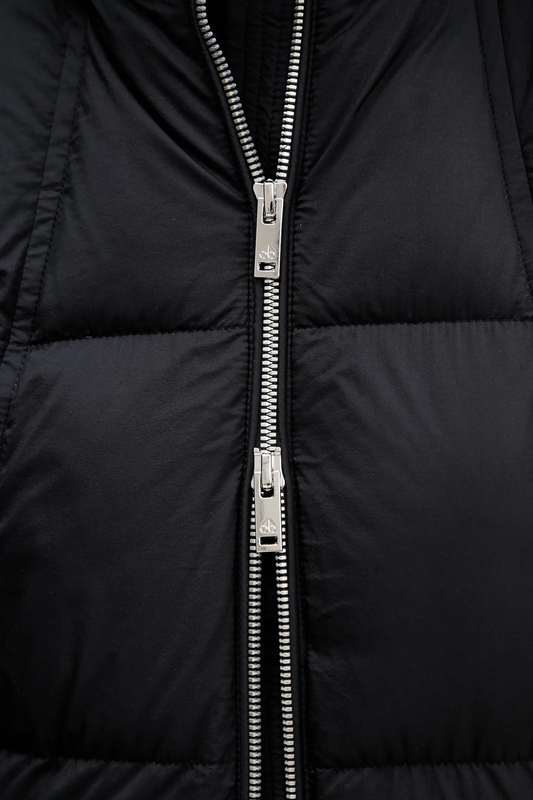 MKN-M35LJ130 BLACK AKAI CROPPED PUFFER JACKET