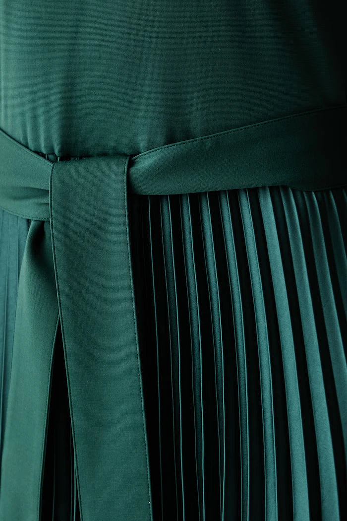 WKD-262562602 WKDGELA GREEN PLEATED DRE