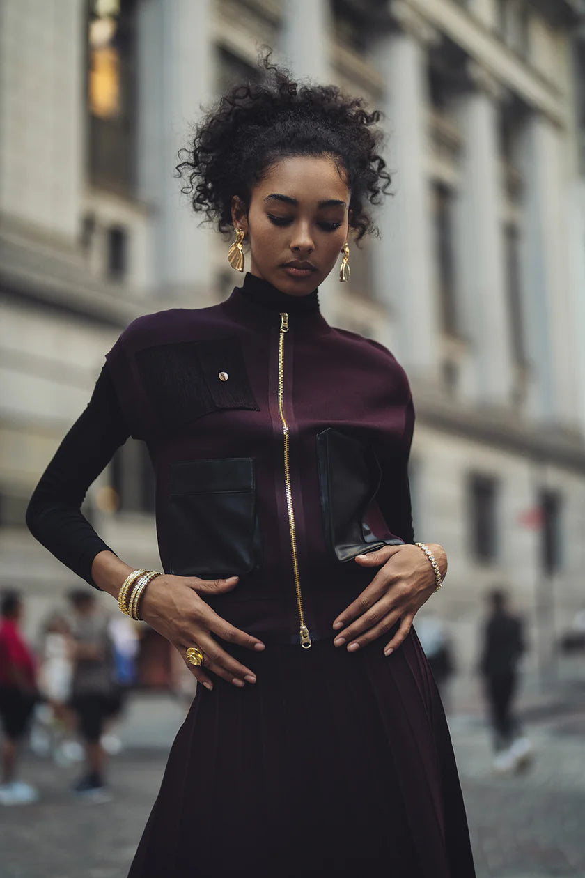 ALZ-T520 PLUM ZIP UP TOP