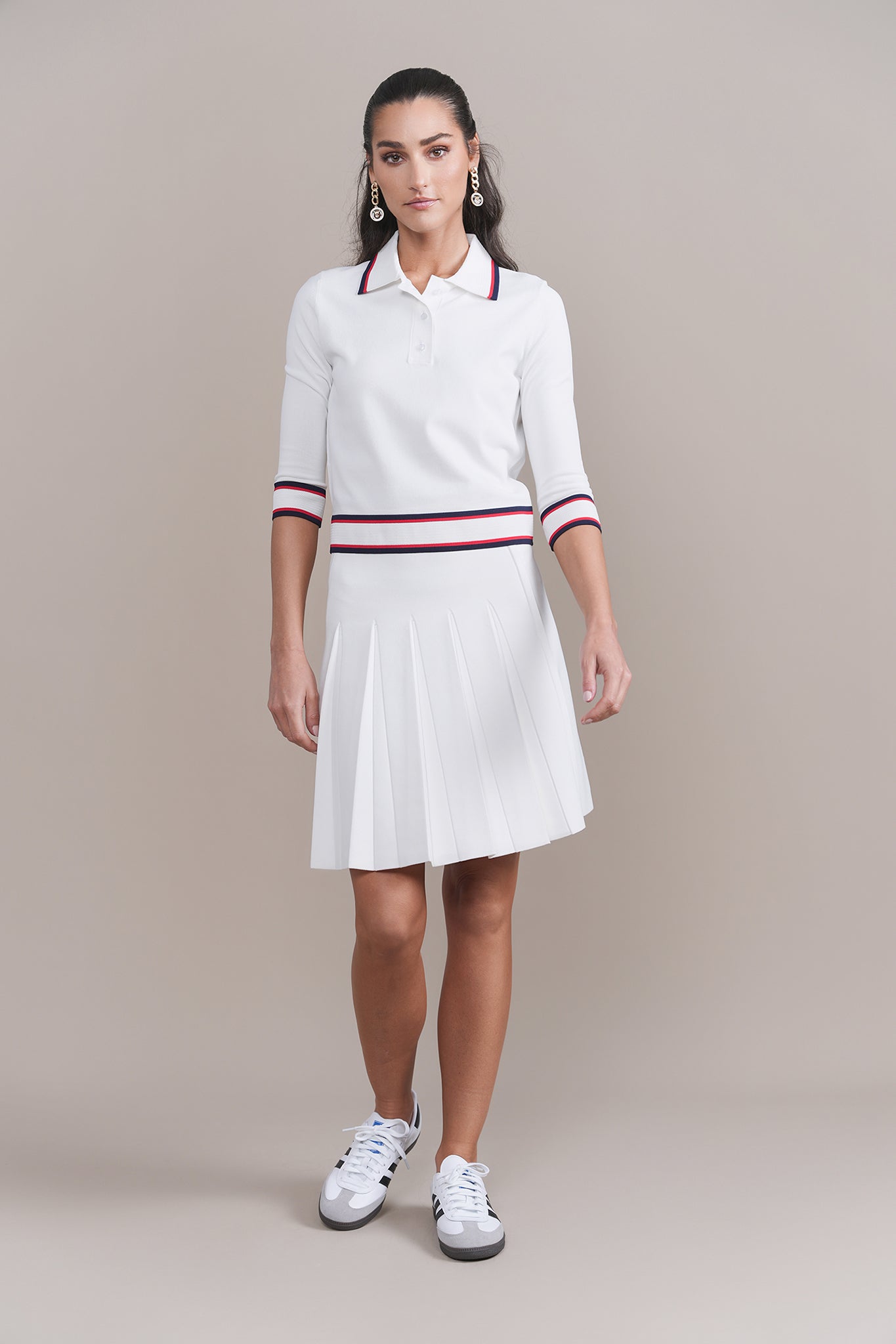APP-24-521 WHITE&RED KNIT POLO TOP