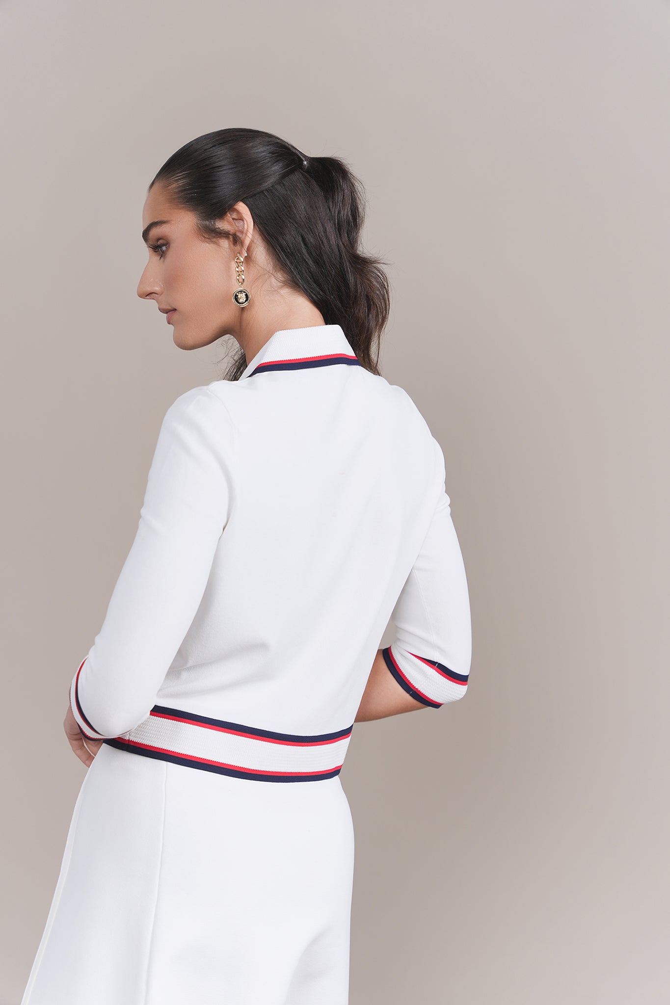 APP-24-521 WHITE&RED KNIT POLO TOP