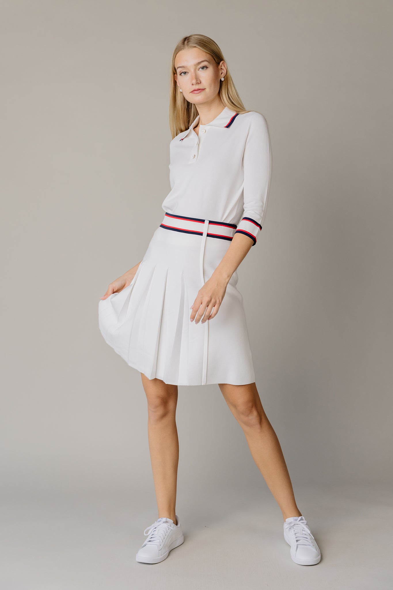 APP-24-521 WHITE&RED KNIT POLO TOP