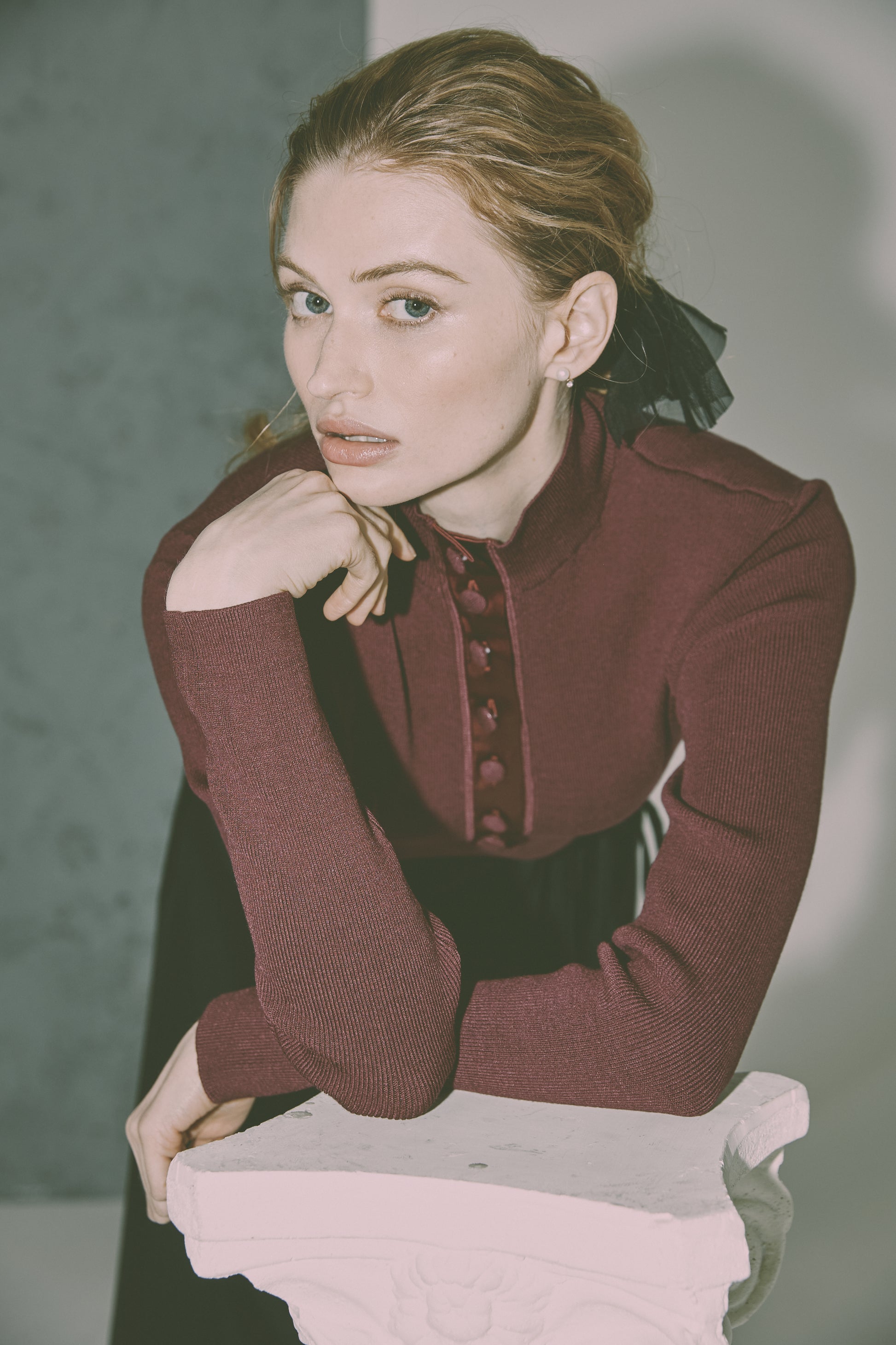 NOI-CH101 MAROON HIGH NECK TOP