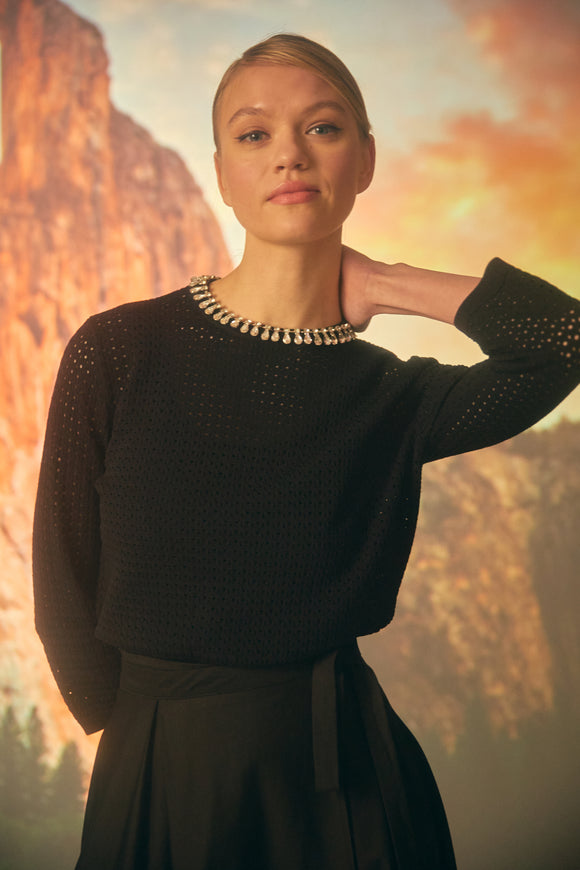 NOI-CH174 BLACK DIAMANTE TOP