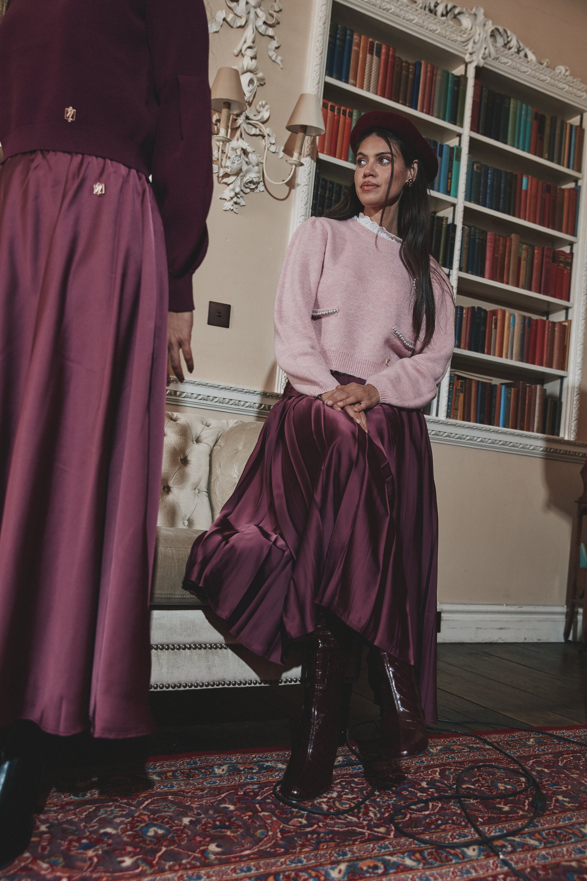 NOI-CH200A PINK RUFFLE COLLAR PEARL TOP