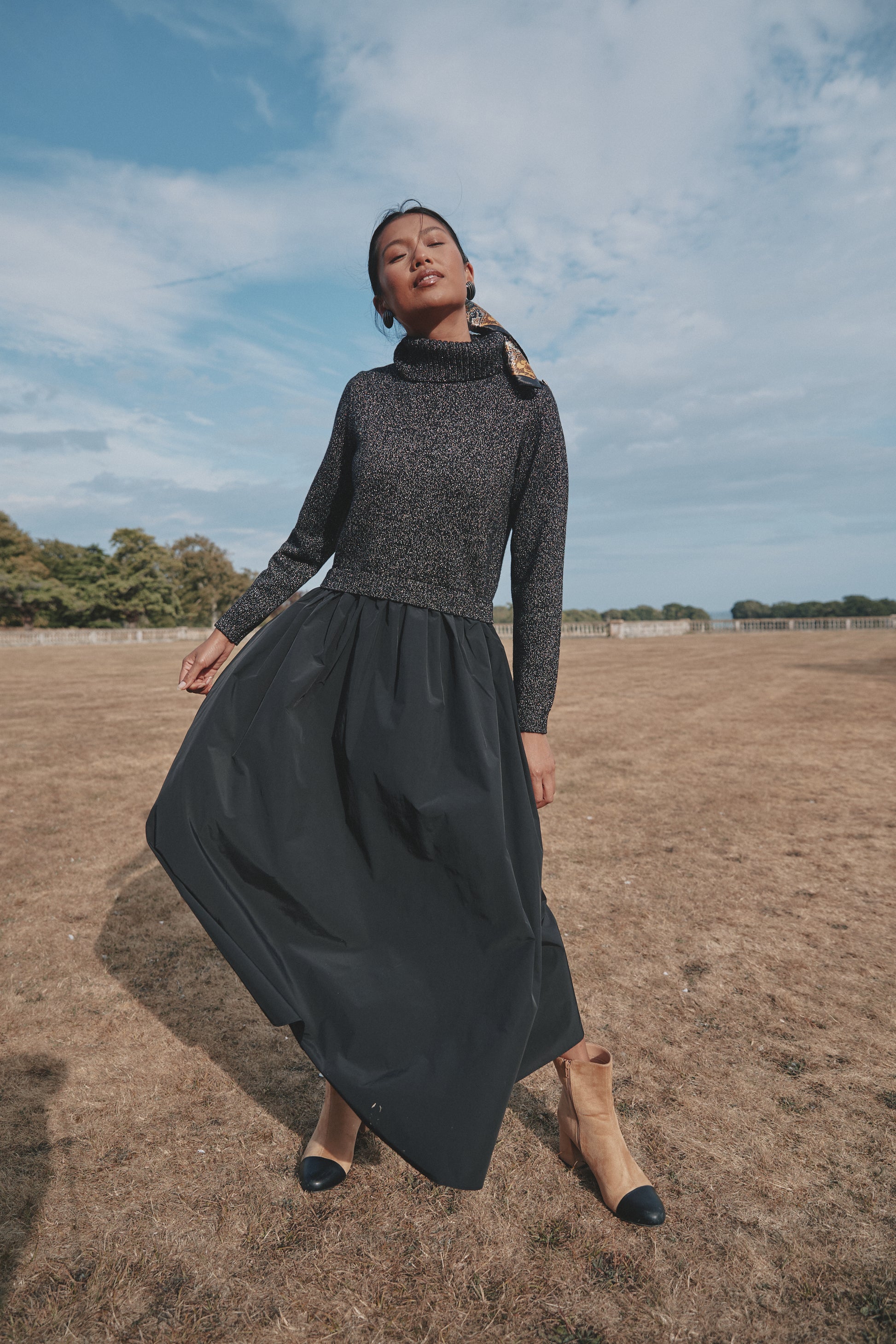 NOI-CH222 GREEN ROLL NECK TAFFETA DRESS