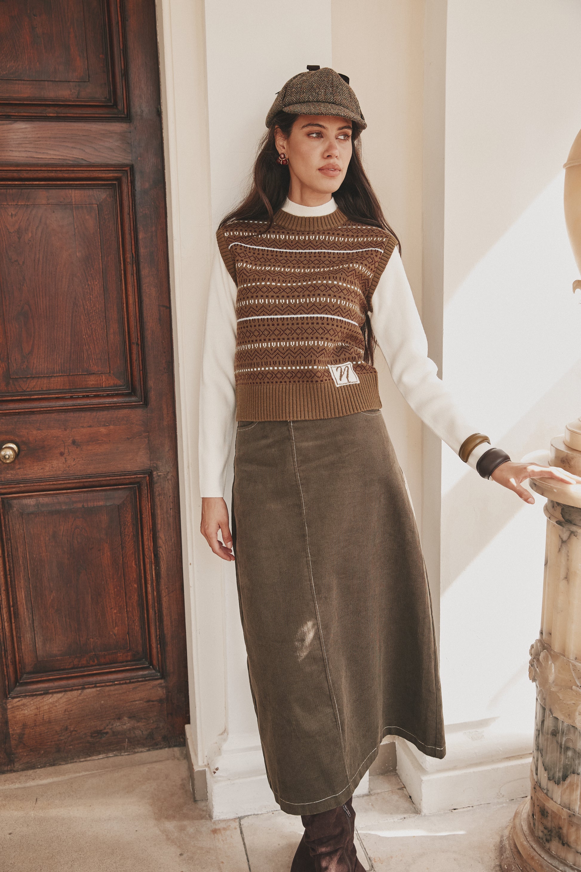 NOI-CH249 WINE&BLACK KNITTED VEST TOP
