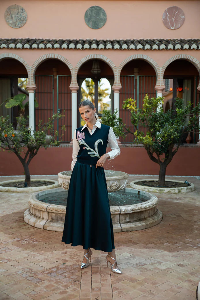NOI-CH320 NAVY BEADED FLOWER VEST
