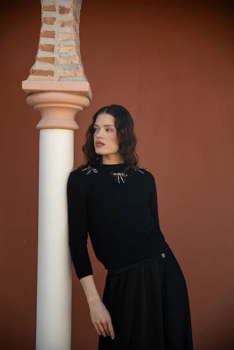 NOI-CH320B NAVY SATIN GATHERED SKIRT