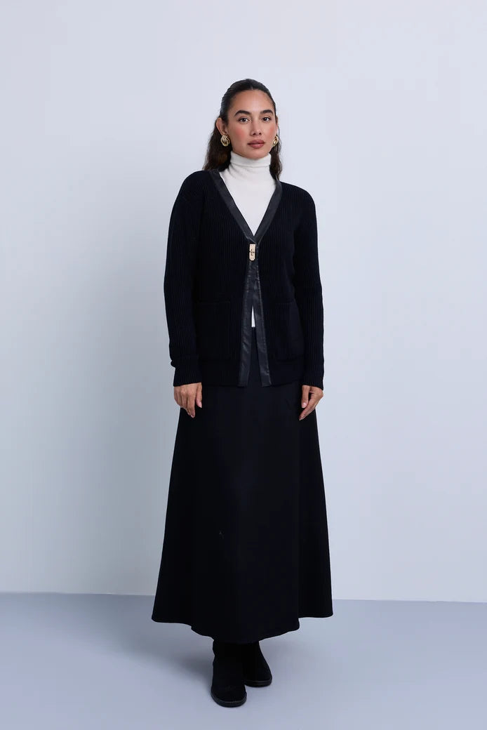 NOI-CH346 BLACK LEATHER TRIM RIB CARDIGAN