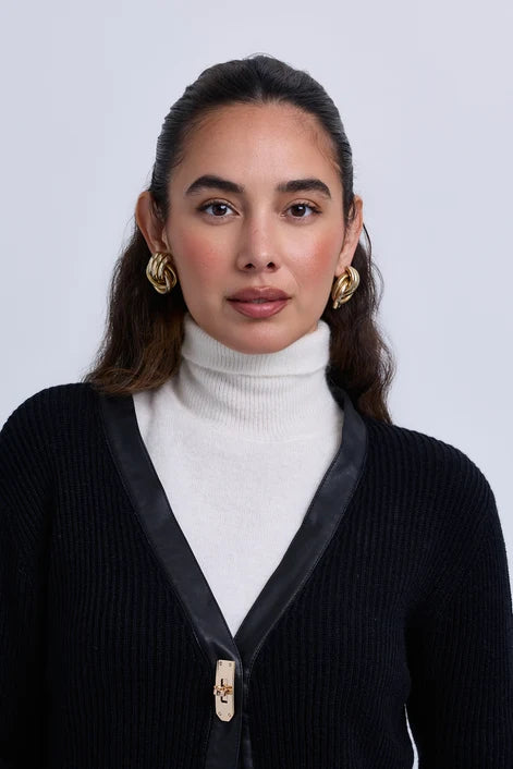 NOI-CH346 BLACK LEATHER TRIM RIB CARDIGAN