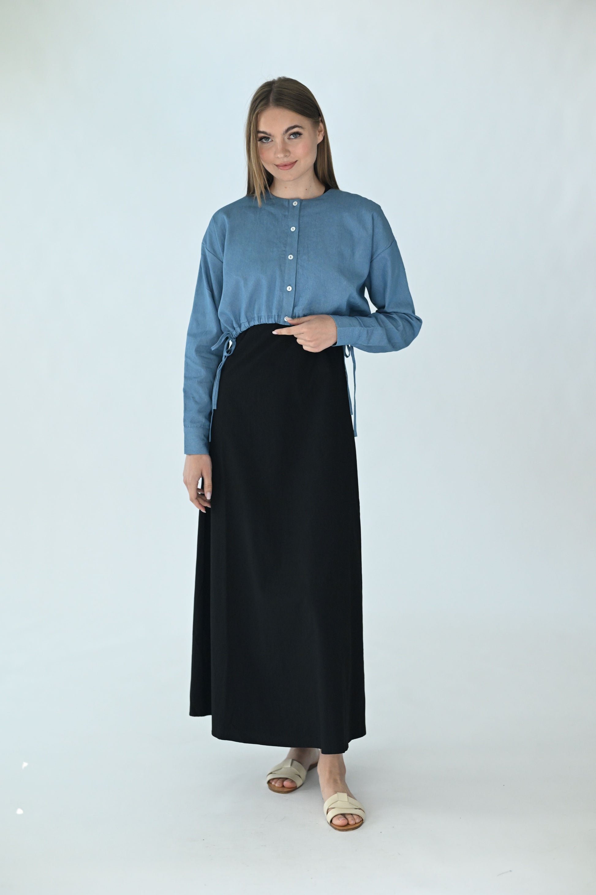 O&E-CO522 DENIM BUTTON CROP TOP