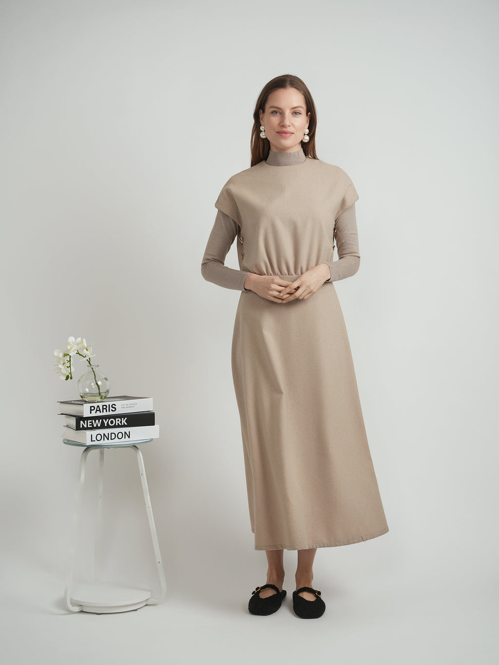 DEJ-DW4M9040 BLACK SLEEVELESS DRESS