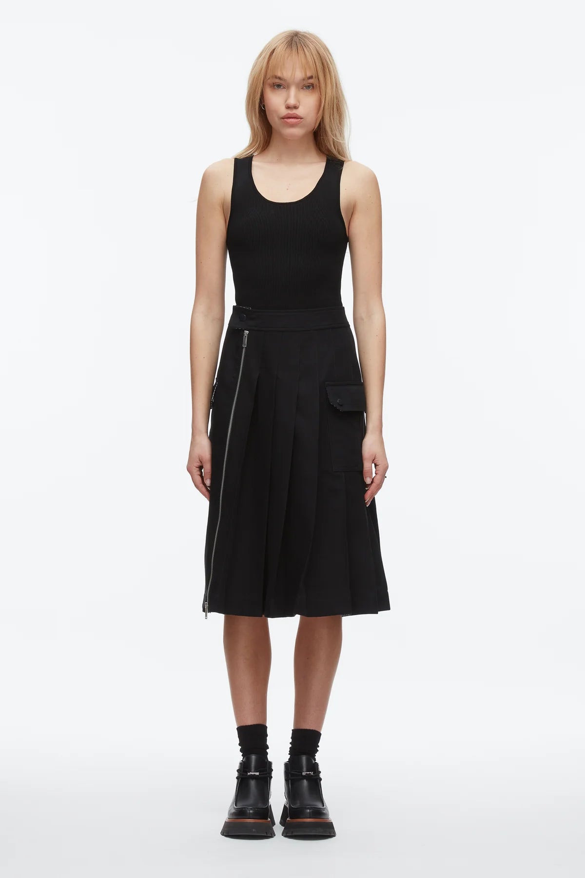 PLM-F51-36186CPD BLACK SIDE ZIP PLEATED SKIRT