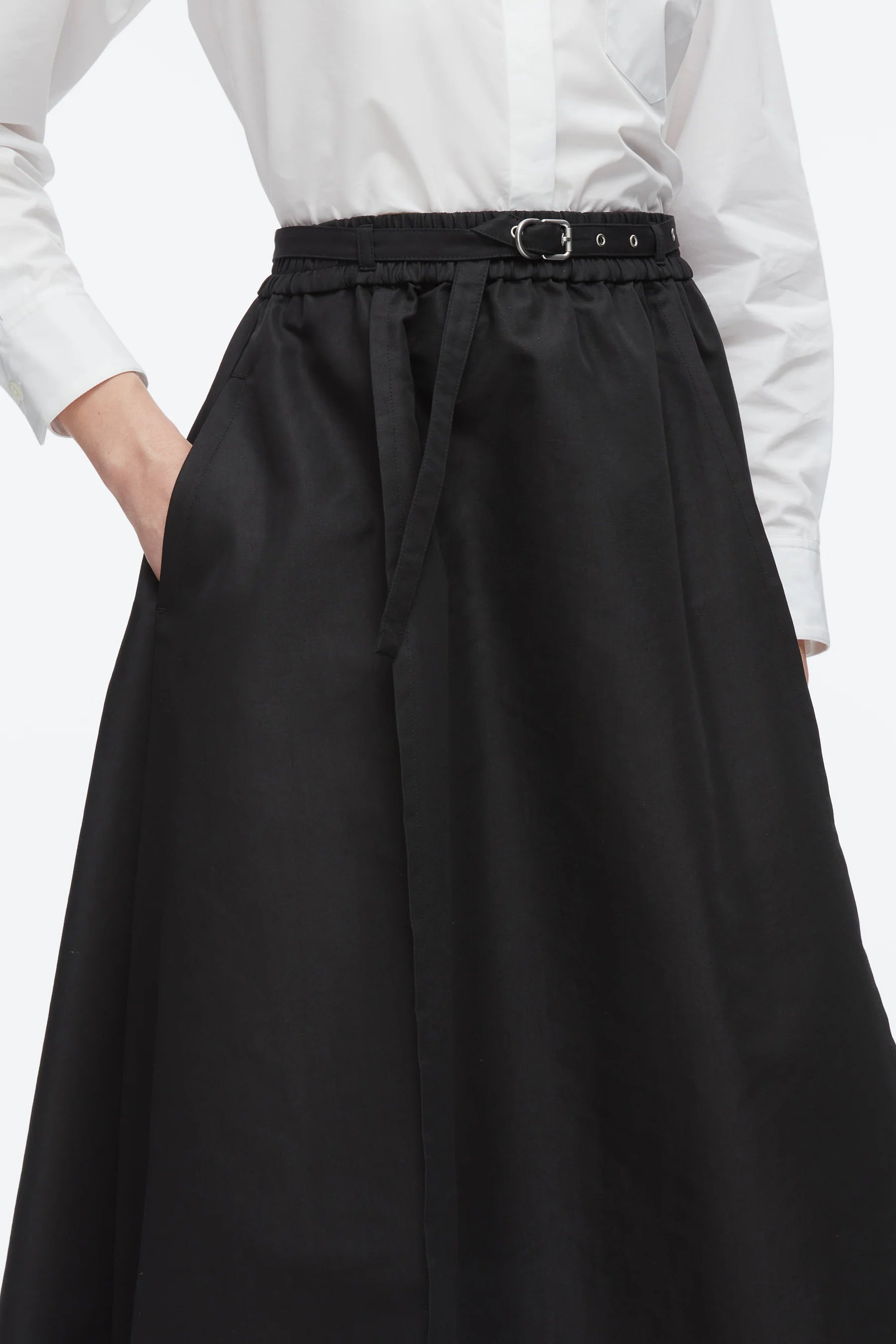 PLM-F251-36190LCO BLACK BELTED CHIFFON HEM SKIRT