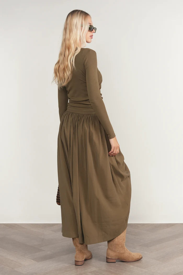 APP-F26-1034 BAY LEAF SAVOY DRESS