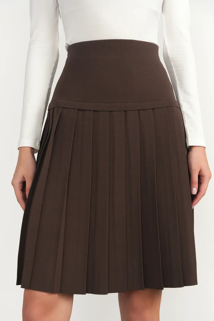 APP-F26-1218 FUDGE PLEATED SKIRT